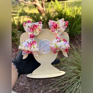 Floral faux leather hair bows